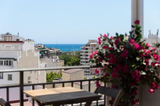 Location Attique  Carrer ramon y cajal. Exclusivo sobreático en es fortísanta catalina