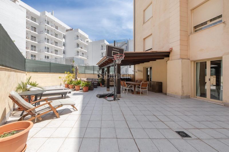 Foto c3a35d4a-5103-4177-b301-c701ae843635. Pis amb calefacció aparcament a port d´Alcúdia-platja dálcúdia Alcúdia