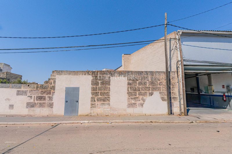 Foto 04264e8e-1d85-47ec-9828-b6d8fb1431e6. Terreno residencial en carrer de lluís carreres 38.99 solar urbano en venta villa en Muro