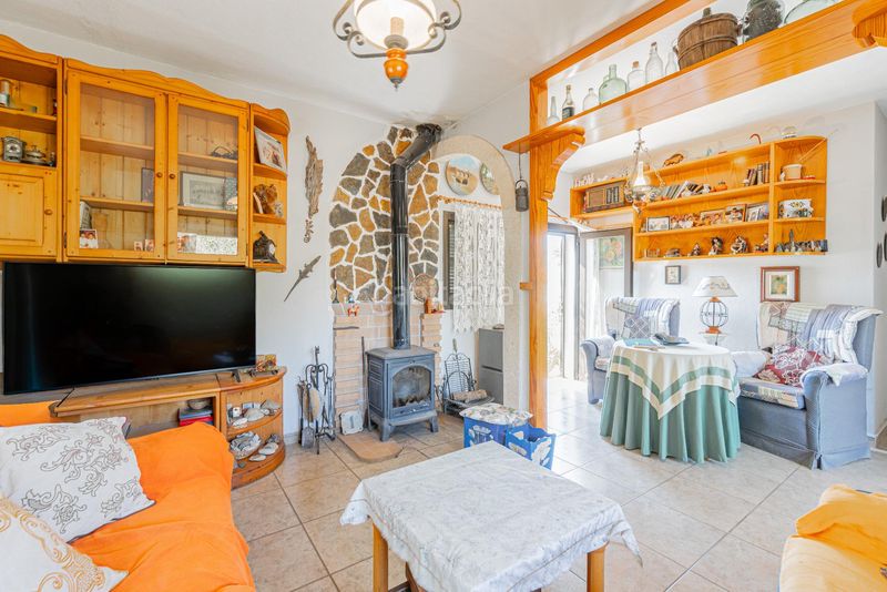Foto c702d7fd-563b-48a5-bba6-87fec2cae4ca. Casa amb aparcament a Cala Llombards Santanyí