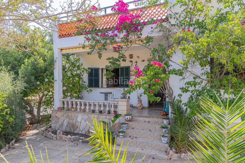 Foto f04bcbab-81dd-40d1-ba61-2d1c0c5b983e. Casa amb aparcament a Cala Llombards Santanyí