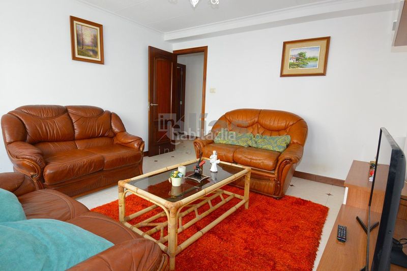 Foto bc71bd32-ec92-4a1b-8681-7ade004bc851. Flat with heating in Ponteceso
