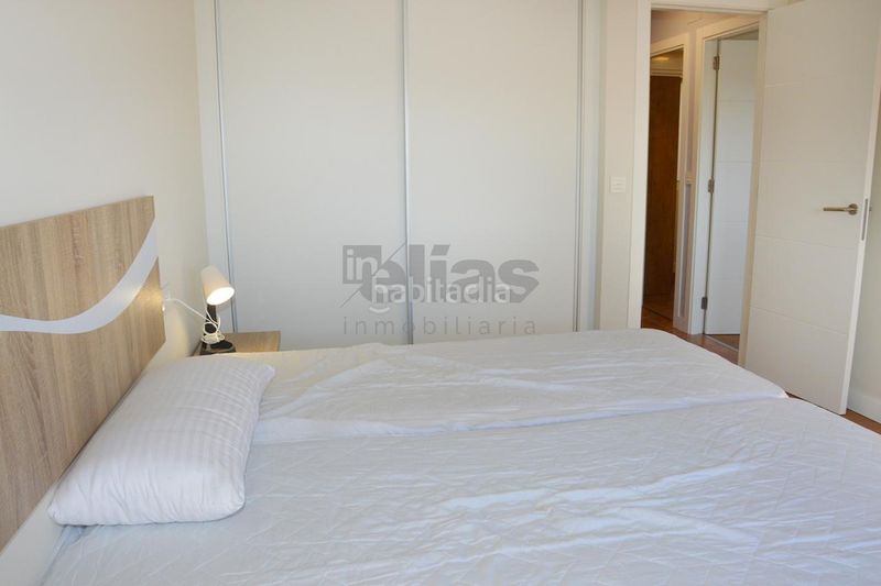 Foto e0c2b0e8-8fda-43ae-a560-2af57fb03ea0. Pis amb aparcament a Camariñas
