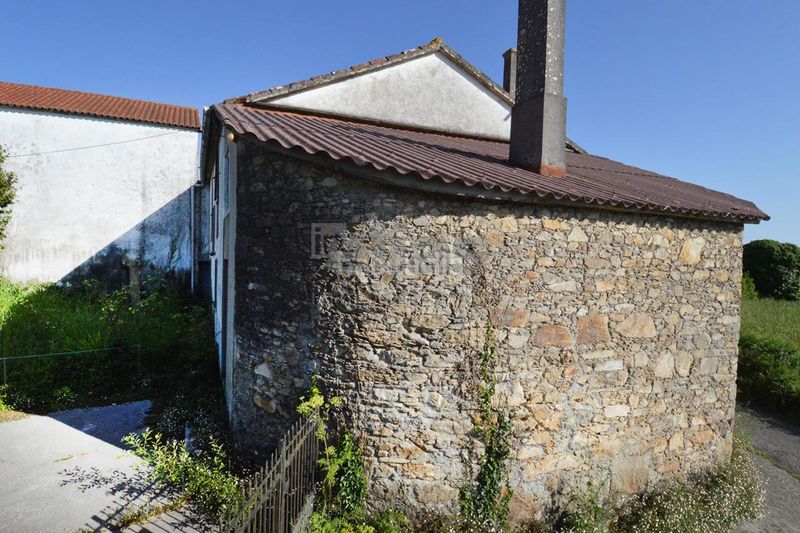 Foto efcbf4b9-d998-44c6-a153-2e72be12a735. Casa a Zas