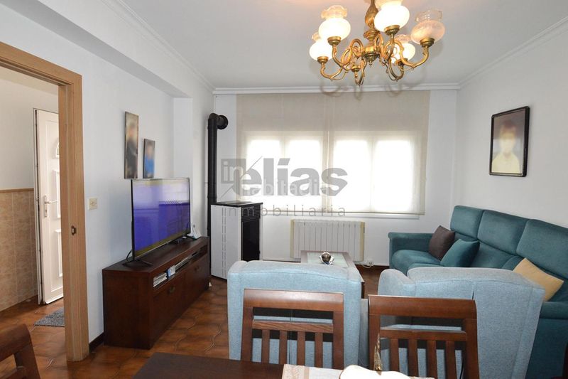 Foto 53a80fff-eba9-423b-a681-ce7422769456. Haus mit heizung in Laxe