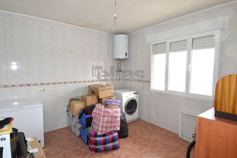 Foto 70895fb3-1d2a-4828-b2c1-7aaa0dce30cc. Haus mit heizung in Laxe