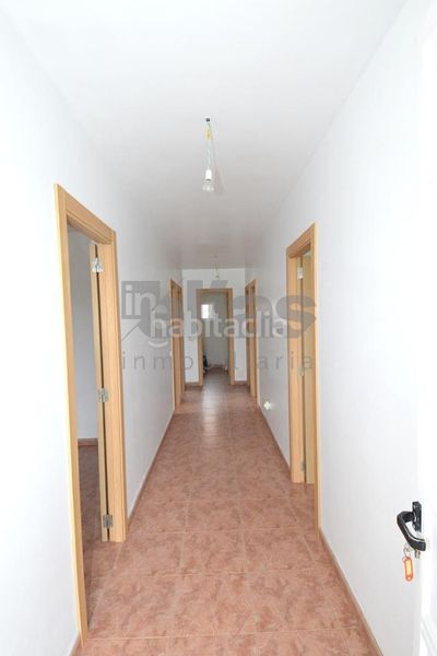 Foto 98765728-4f92-4089-8c06-b3c10be80e30. Haus mit heizung in Laxe