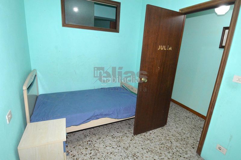 Foto 37e2b3c3-bcd4-426d-a05c-60ed0996c648. Edificio en Vimianzo