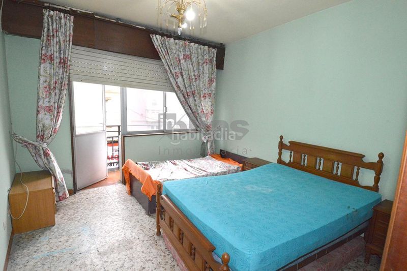Foto 7e56cd63-030a-4432-a773-d67d744ed302. Edificio en Vimianzo