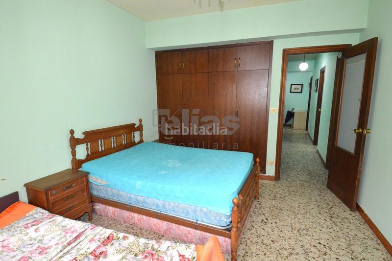 Foto f52a1477-4244-4504-affa-64eb64c23088. Edificio en Vimianzo