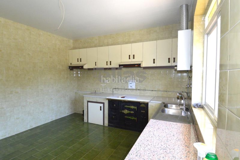 Foto 13f5fd89-981a-45b8-876e-202c702e8bec. Casa a Zas