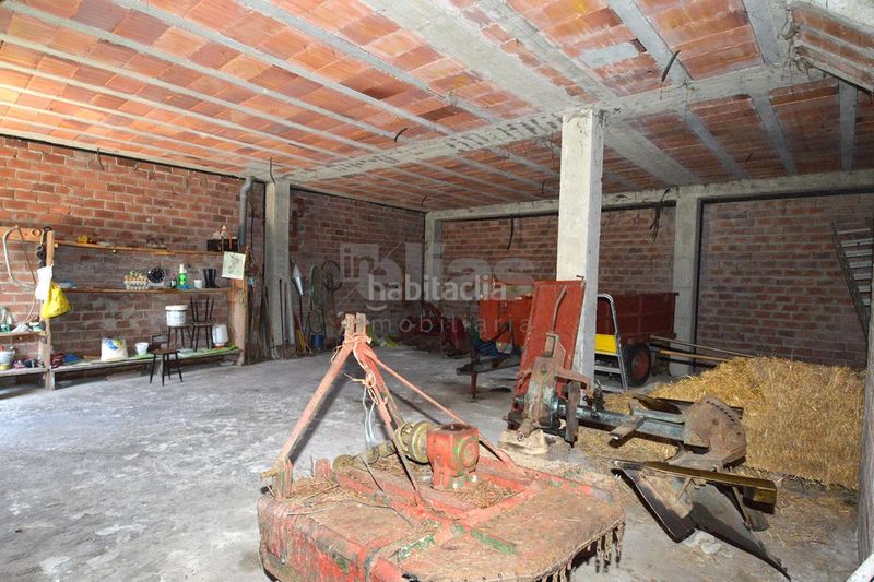 Foto d6cac935-8e6f-4bd7-ad06-b7cbd51fdd13. Casa a Zas