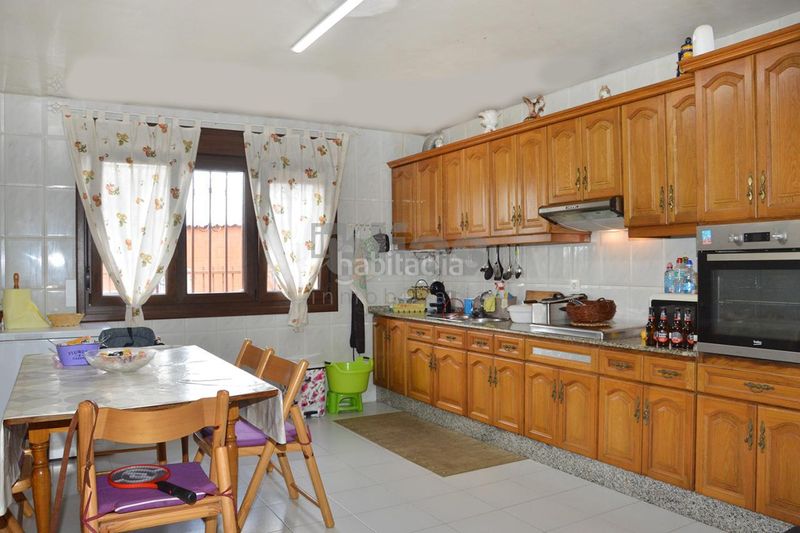 Foto e84ac54e-4c03-4eda-8124-a611a2473693. Casa amb calefacció aparcament a Zas