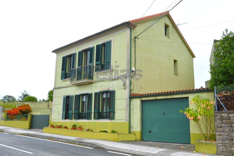 Foto 07d8c84d-82e1-407c-93e1-b6cf5a159dc7. Casa amb calefacció aparcament a Zas