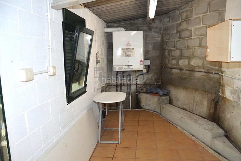 Foto 2925e080-1f36-40c6-b191-6323a4c0a399. Casa amb calefacció aparcament a Zas