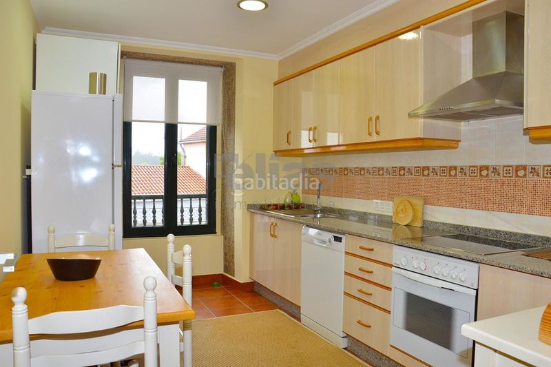 Foto 5d10c36f-90f5-42a8-8192-0659fb21d11f. Casa amb calefacció aparcament a Zas