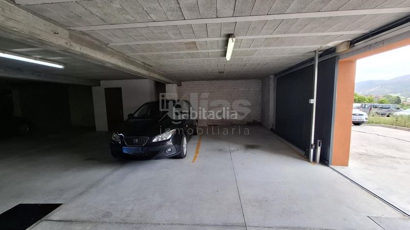 Foto 19ee3c0a-6e66-4bb1-951d-e8c0c133e689. Pis amb calefacció aparcament a Vimianzo