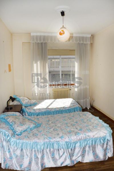 Foto f6854e96-02bc-4792-8842-ec04c3dcb5ef. Piso en Zas