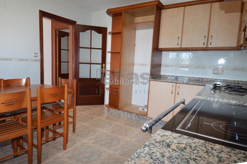 Foto 6bf8ce79-e4bf-49b1-9f77-81a7e14574a9. Maison avec parking dans Ponteceso