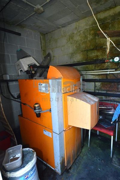Foto 98515b67-1815-49e8-ba56-f019b5e39ed8. Maison avec chauffage parking dans Vimianzo