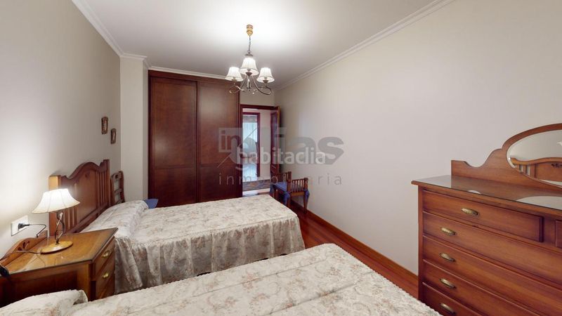 Foto f1e08cbc-3b7b-4bba-b7e3-9ec6b901d0b6. Pis amb calefacció aparcament a Zas