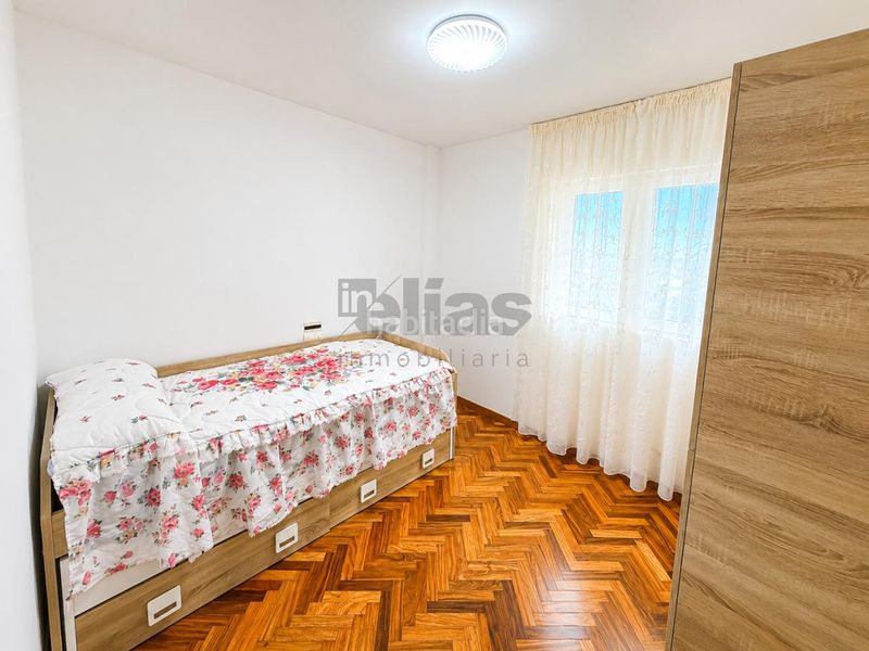 Foto b727c298-ffd1-46a1-92a8-2efd7458735a. Flat with heating in Laxe