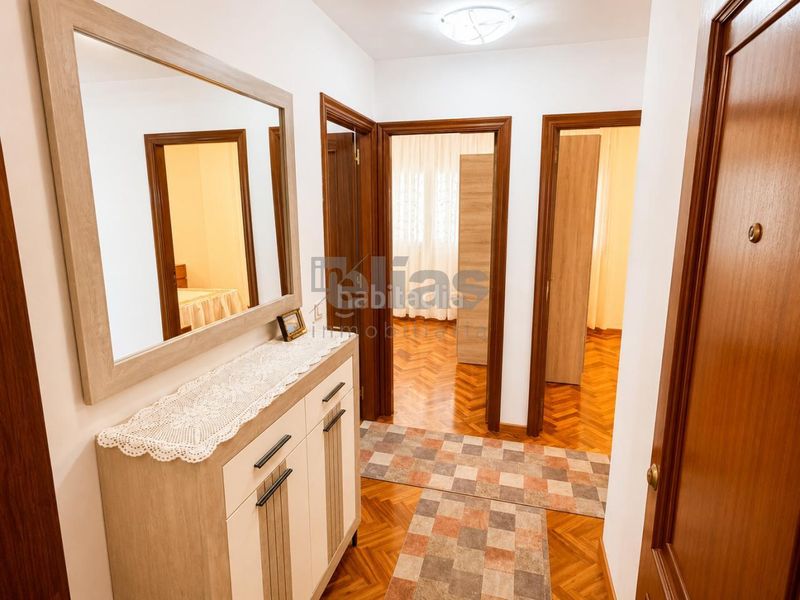 Foto f0f05faa-77b3-4ee6-8efc-eed4bb0b2916. Flat with heating in Laxe