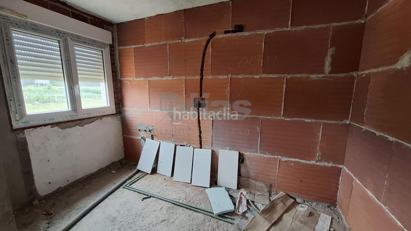 Foto 7dcc288f-29f4-45b6-9462-6f8f8d764125. Piso en Zas
