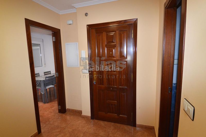 Foto fa6f7a16-3074-47da-8970-67d0c85d3f54. Pis amb calefacció aparcament a Camariñas