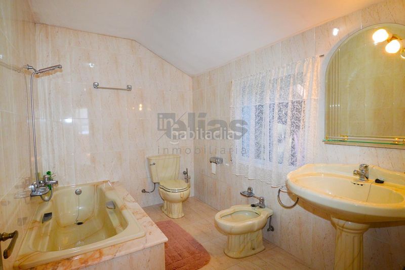 Foto 31a742bb-4321-498d-92de-919282b66e51. Casa a Laxe