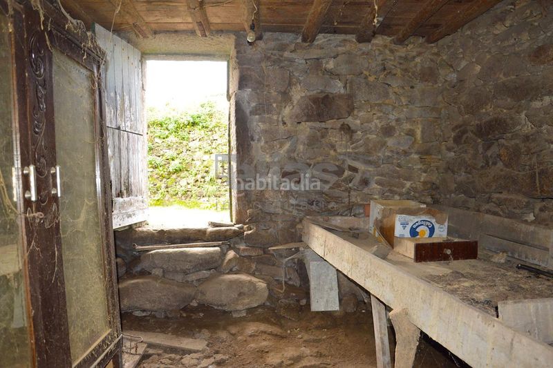 Foto 006e6429-8af0-464f-83fd-5afee26018ed. Casa amb aparcament a Vimianzo