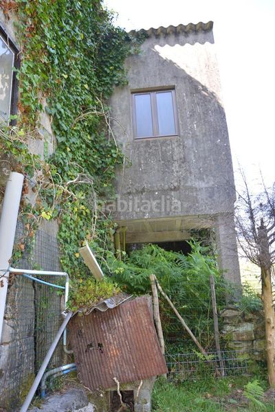 Foto 1094c1a4-b761-4243-af3d-a2741e85d098. Casa amb aparcament a Vimianzo