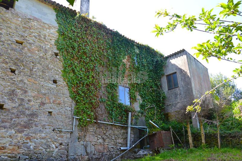 Foto 7ae671fa-23d6-4806-ae47-7a035c191dc3. Casa amb aparcament a Vimianzo