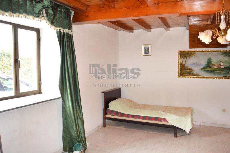 Foto de5f573e-540a-49e7-b407-66bcb8afdbe3. Casa amb aparcament a Vimianzo