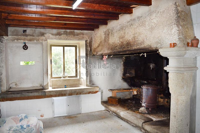 Foto e71b125e-860b-4722-a3b0-0a6ca21b3609. Casa amb aparcament a Vimianzo