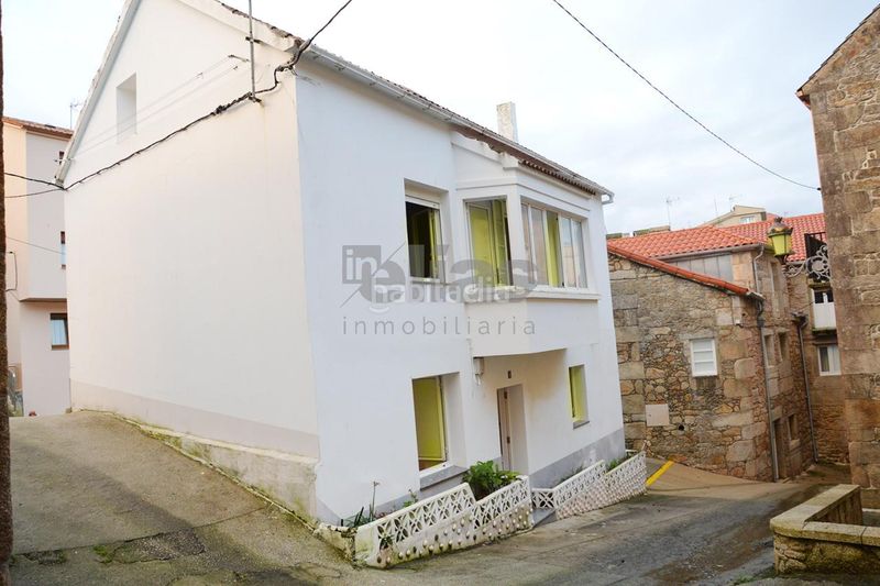Foto eaf51843-fc73-430f-889e-05f42ab9517a. Casa a Laxe