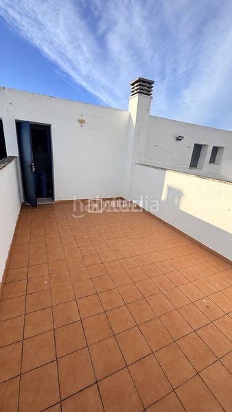 Foto 49b7dc7f-fd70-42a5-bfcd-0d3f83095f27. Dúplex amb calefacció aparcament piscina a Isla Cristina