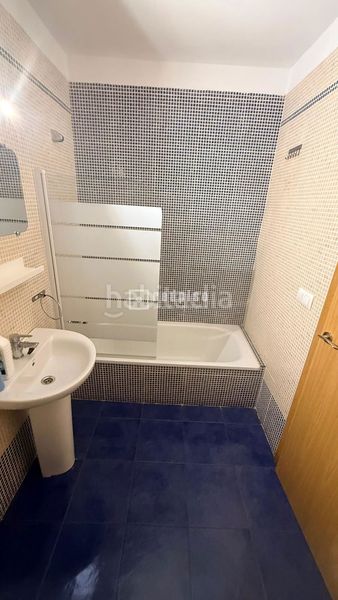 Foto 8a8f3004-115e-4012-afce-bed33f677984. Dúplex amb calefacció aparcament piscina a Isla Cristina