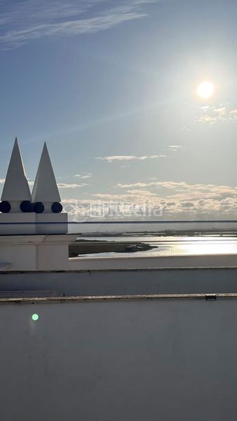 Foto ad781cda-3061-468e-902c-f9cf7067fd88. Dúplex amb calefacció aparcament piscina a Isla Cristina