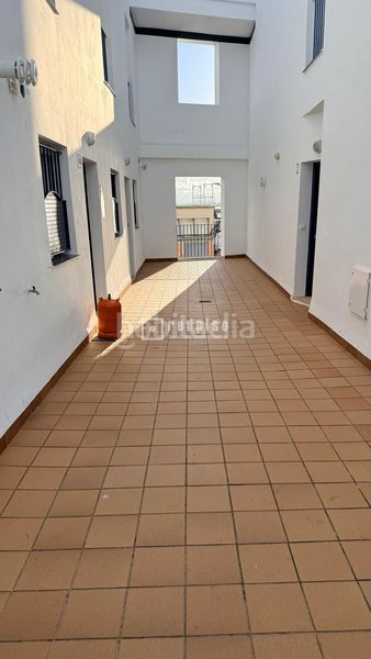 Foto c41dcef5-1b34-4d66-91e9-aa1051b2385e. Dúplex amb calefacció aparcament piscina a Isla Cristina