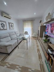 Pis  De los lirios. Oportunidad en isla cristina! espacioso piso de 102 m con patio