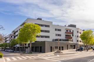 Business premise in Carrer de la creu de xirivia 11. Local celere vilanova