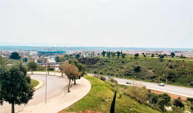 Foto 7c90845c-e20a-48df-98e9-17937f4f9ac2. Erdgeschoss 112m<sup>2</sup> mit pool in El Brillante -El Naranjo - El Tablero Córdoba