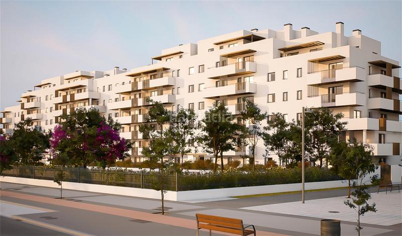 Foto c327b7d2-163a-4647-b5cc-f3e1662af971. Etagenwohnung mit parking in Entrenúcleos Dos Hermanas