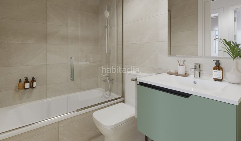 Foto fcf17930-28e0-4090-b42c-2e05405eb43c. Planta baixa 75m<sup>2</sup> amb calefacció aparcament piscina a Madrid