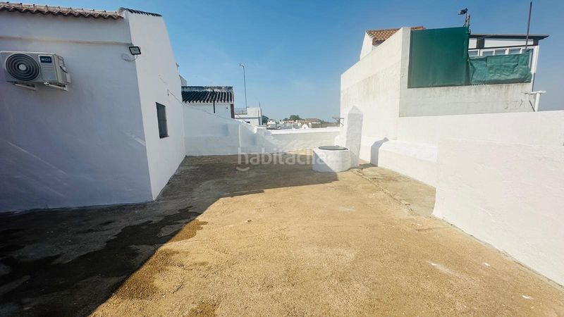 Foto efb858de-2b2d-439e-9e7a-32b029dab295. Xalet amb calefacció aparcament a Aznalcázar
