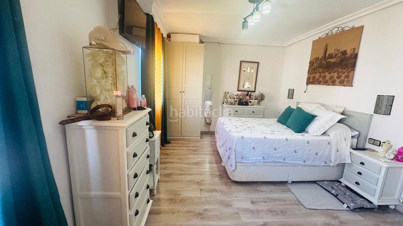 Foto 87886775-eb92-49ba-b549-3d40dd9fd096. Casa amb calefacció piscina a Avenida Juan Diego Bormujos