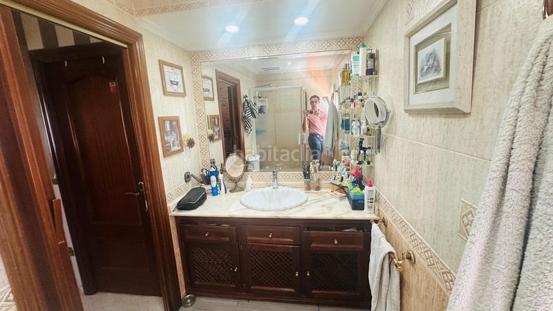 Foto ff47116e-79c5-49a8-b526-4572b8558c5f. Casa amb calefacció piscina a Avenida Juan Diego Bormujos