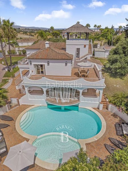 Foto 98dbbb34-67d6-493f-a989-8efc73f95008. Casa amb calefacció aparcament piscina a Las Lomas Estepona