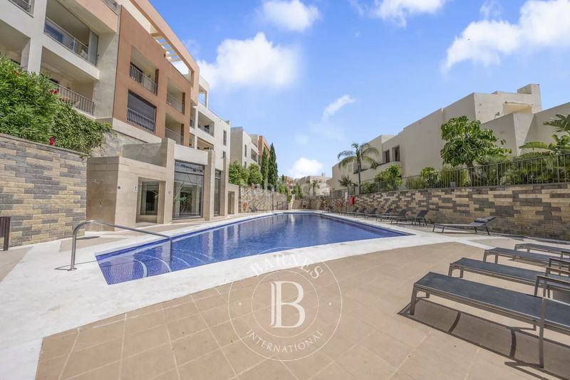 Foto 6a8dd917-b3a1-4ce1-b98e-401cc84a7f17. Àtic amb calefacció piscina a Alto de los Monteros Marbella